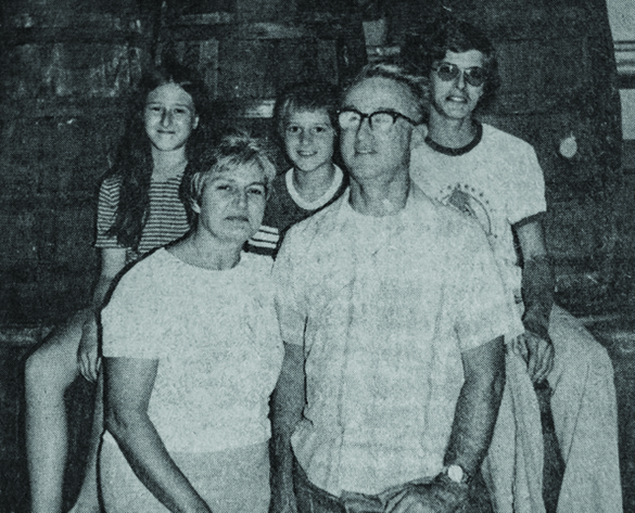 b2ap3_thumbnail_Newest-Aellen-Family-Pix-B--W.jpg Newest-Aellen-Family-Pix-B--W.jpg